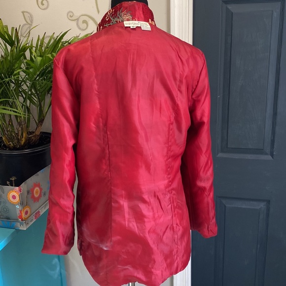 Gracefully beautiful brocade Mandarin-style jacket - Picture 6 of 6